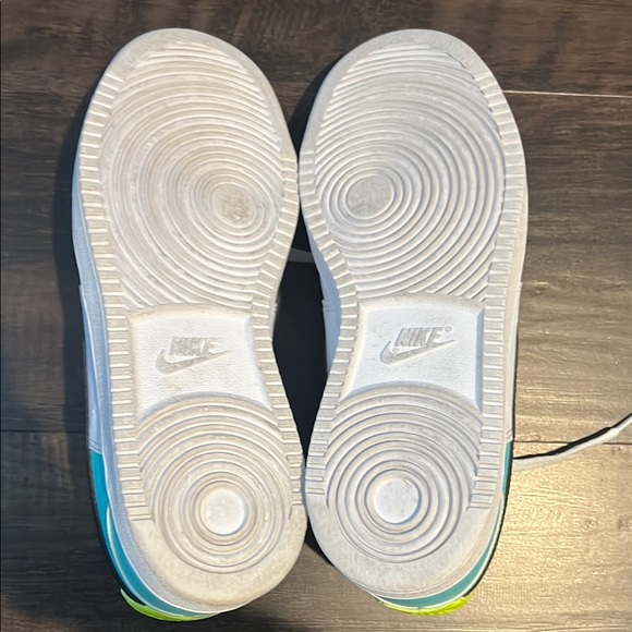 Nike White and Blue Athletic Shoes - Picture 6 of 7